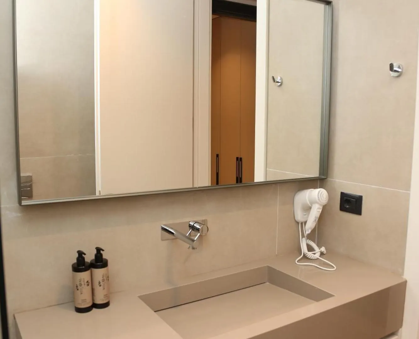 Apartment 1 - City Centre Tirana Albanië